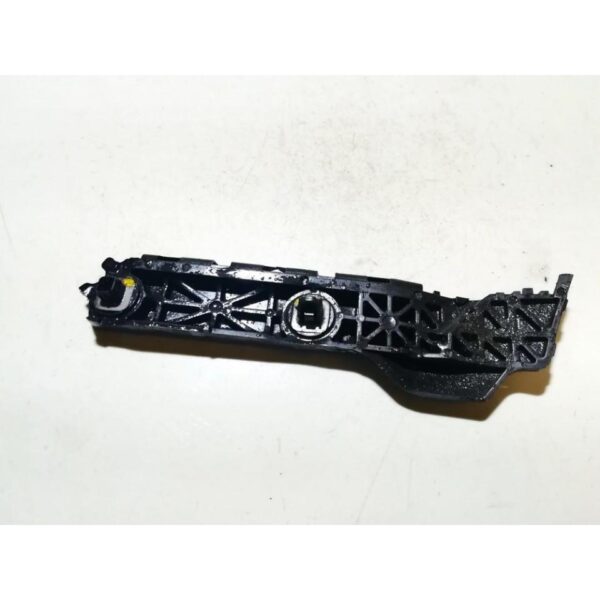 Toyota Yaris 2005-2013 R/H Rear Bumper Retainer Bracket 52575-0D030
