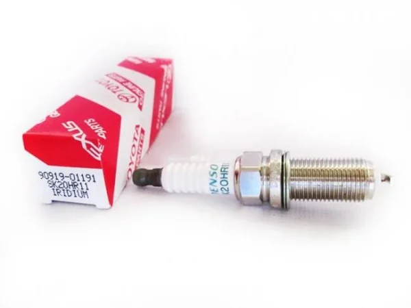 toyota hiace/regiusance spark plugs 1989-2005 x4