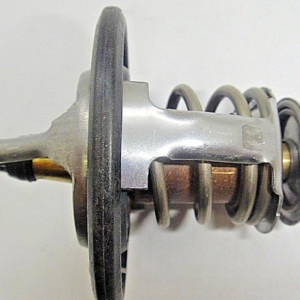 Toyota Land Cruiser 200 2007- Thermostat