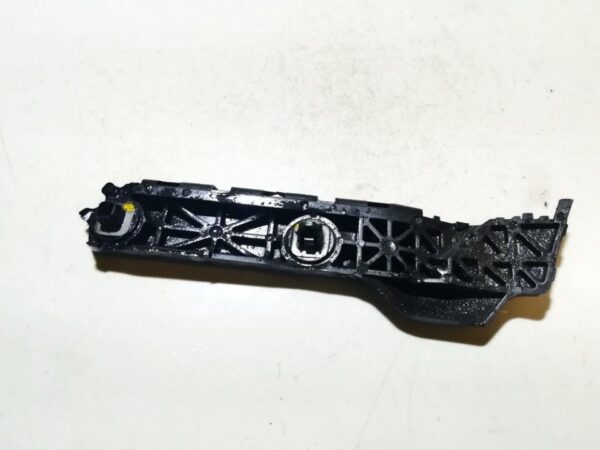 Toyota Auris 2007-2013 R/H Rear Bumper Retainer Bracket