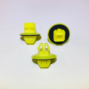 Toyota Alphard door trim clip